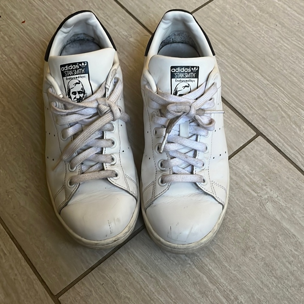 Size 8 white with navy back Stan Smith Adidas sneakers.